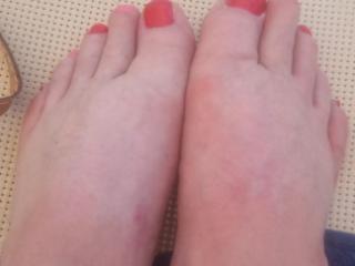 Topping up tan , toes and random