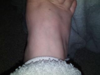 Feets 3 of 17