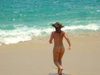 Hot beach day. 6 of 13