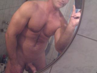 Thats me naked 8 of 8