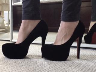 Lovely heels! 4 of 7