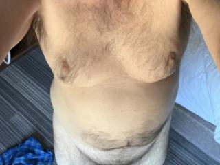 Any ladies like an old dad bod? 6 of 6