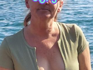 Kathy outdoors 7 of 10