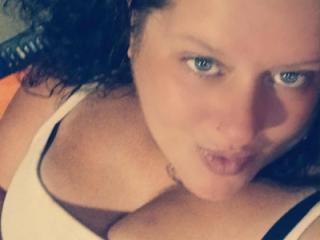 Nicole Martin’s big tits 6 of 15