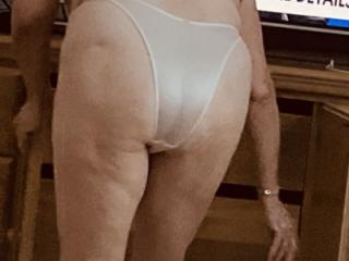 Horny wife for big cocks 1 of 6