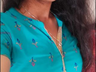 Sharmila Hot girl pics 6 of 7