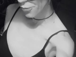 Sexy selfies 1 of 9