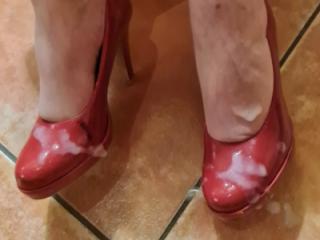 Cum on Queens feet after ruined orgasms 2 of 4