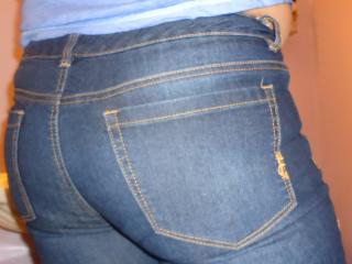 Wifes Ass in jeans 5 of 6