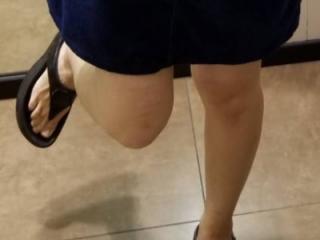 Mature Asian GF shopping in her stinky sandals 4 of 6