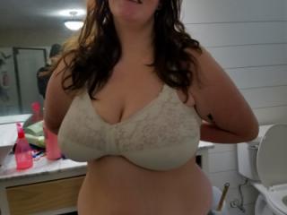 Bbw wife in bras and panties 15 of 20