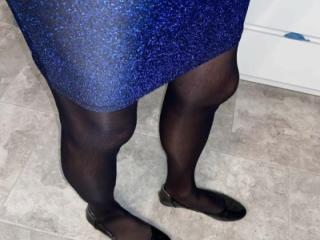 Nice pantyhose and ballet flats 6 of 8