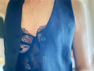 I'm a Classy gorgeous wife in need to feel young and wanted again! 10 of 15