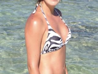 Bikini shots 6 of 17