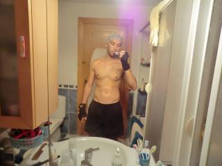 After workout, showing muscles, yeah i know lol 2 of 20