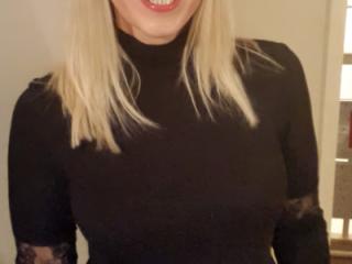 Mature Bimbo UK 13 of 15