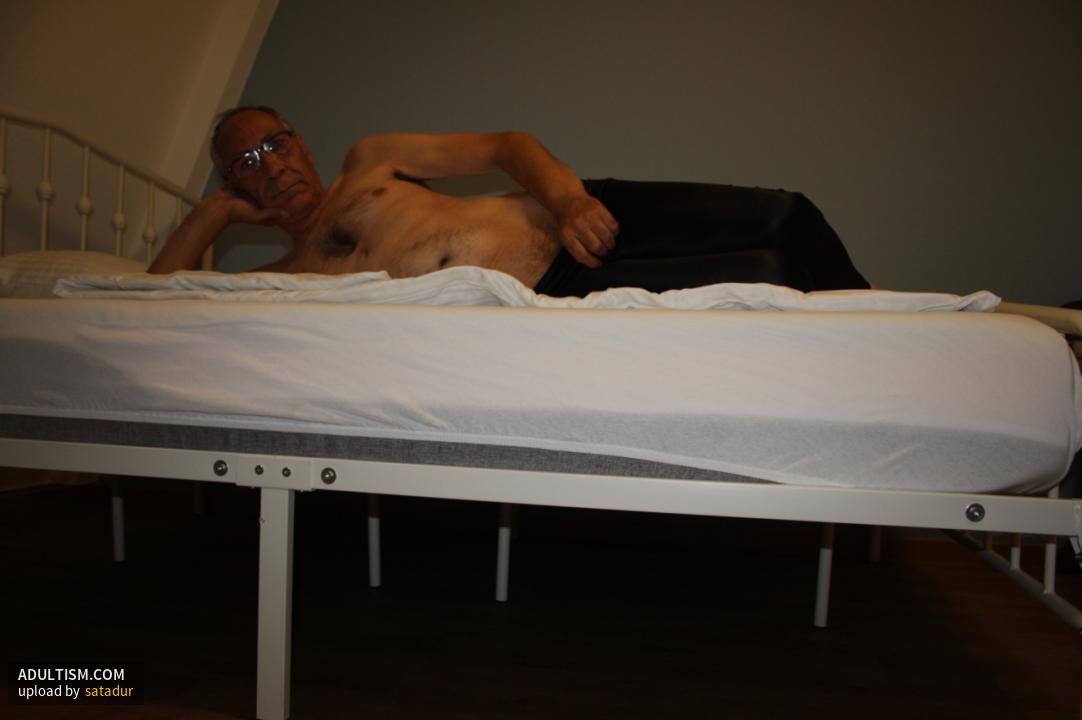 Image 4 of 8