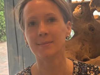 Sexy Naked Wife (18) 2 of 9