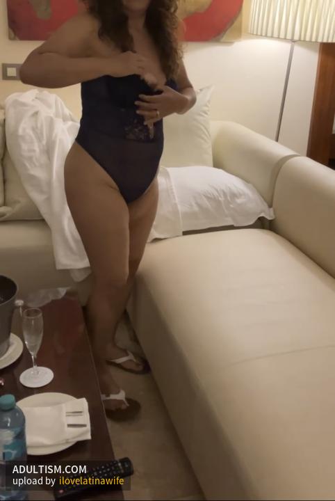 Image 3 of 10