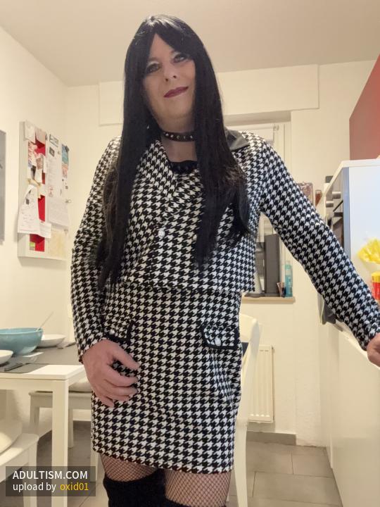 Image 2 of 5