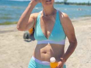 Sex &. Sexy pics of a hotwife (me!) 12 of 20