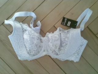 Bras. 4 of 20