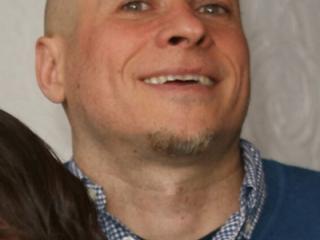 proud married straight man on public exhibition 14 of 18