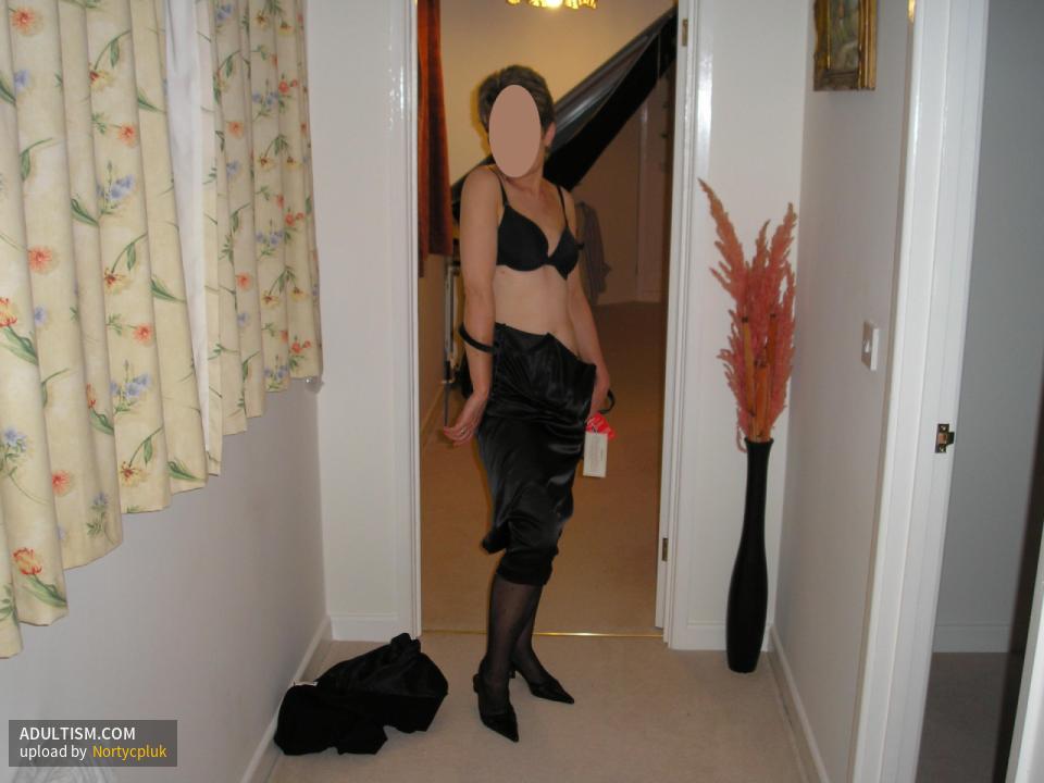 Image 2 of 4