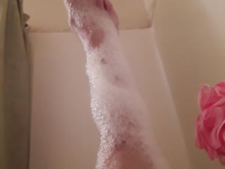 Bubbles in the bathtub 3 of 9
