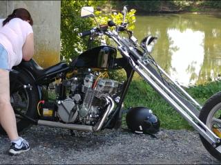 choppercouple 4 of 7