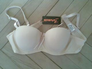 Bras. 12 of 20
