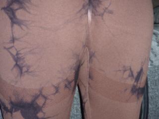Trying on my new leggings