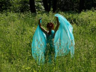 With a turquoise veil in the contrlight 16 of 20