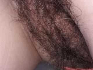 Hairy pussy got me wanking 1 of 7