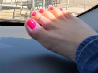 Pink toes 9 of 11