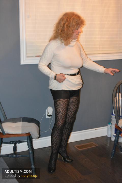 Image 2 of 10