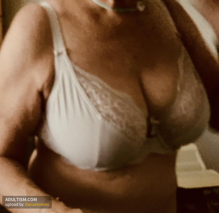 Image 4 of 7