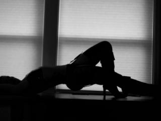 Silhouette 6 of 20