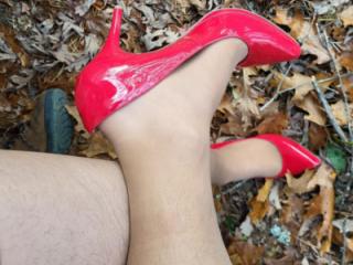 Red heels and pantyhose 1 of 5
