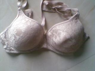 Bras. 1 of 20