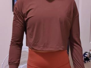 Bulging cameltoe in shorts 4 of 20