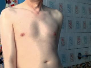 Naked boy pics ! 3 of 18