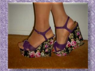 Julena's Hot High Heels #4 1 of 4