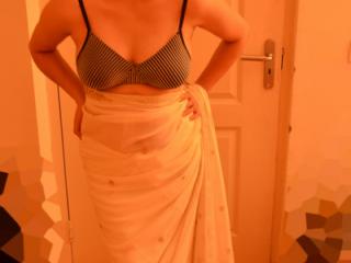 Looking Sexy in Saree 6 of 9