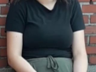 My 19 Year Old Submissive Bi Girlfriend 1 of 4