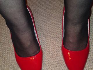 Her hot high heels in red 5 of 7
