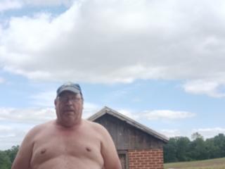 61old outside warm weather 14 of 20