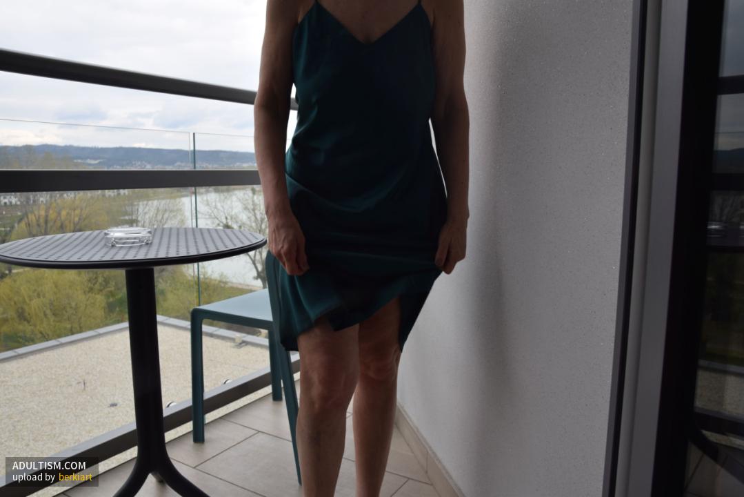 Image 10 of 10