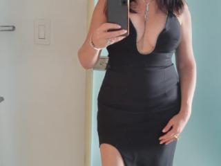 beautiful brunette, still sexy not as dirty 8 of 20