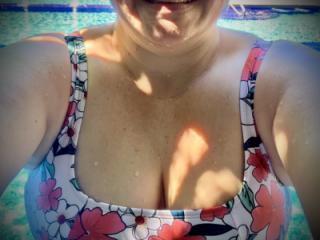 The Queen’s Girls Vacation 3 of 7